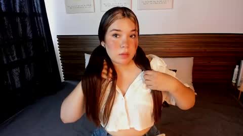 Snapshot of sofia_smithh_ chatting on 20, 5, 2026 Sofia online show from 20, 5, 2026