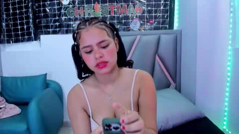 Sofa online show from 19, 12, 2025