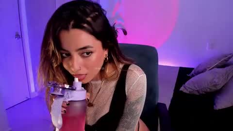 Snapshot of sofia_xgray chatting on 5, 3, 2025 Sofia online show from 5, 3, 2025