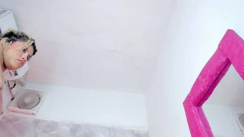 Snapshot of sofiacastillo01 chatting on 14, 5, 2026 sofiacastillo01 online show from 14, 5, 2026