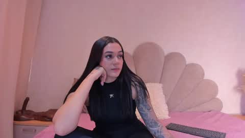 Snapshot of sofiagomez_1 chatting on 24, 6, 2026 SOFI online show from 24, 6, 2026