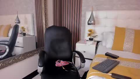 Snapshot of sofiathoompson chatting on 18, 6, 2026 sofiathoompson online show from 18, 6, 2026