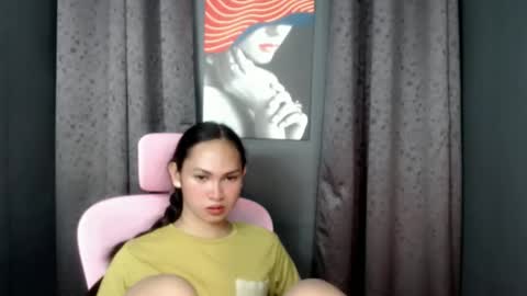 Snapshot of sofie_asian chatting on 4, 2, 2025 JANA online show from 4, 2, 2025