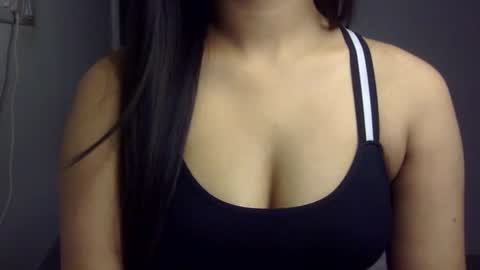 Snapshot of sofie_diva chatting on 9, 3, 2025 divya online show from 9, 3, 2025