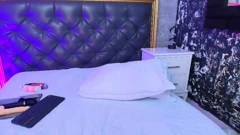 Snapshot of sofierosse_ chatting on 17, 2, 2025 Sofie Rosee online show from 17, 2, 2025