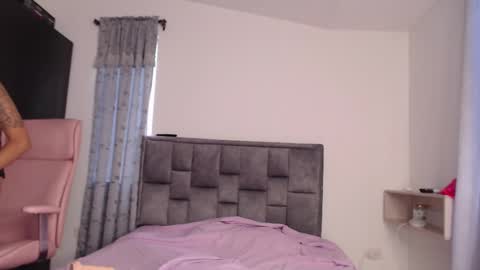 Snapshot of sofierosse_ chatting on 24, 2, 2025 Sofie Rosee online show from 24, 2, 2025