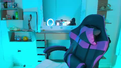Snapshot of sofierosse_ chatting on 17, 7, 2026 Sofie Rosee online show from 17, 7, 2026