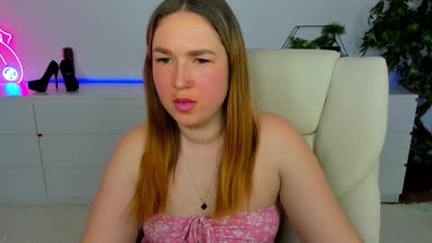 Snapshot of sofii_darling chatting on 4, 3, 2026 sofii_darling online show from 4, 3, 2026