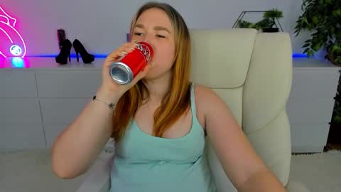 Snapshot of sofii_darling chatting on 6, 3, 2026 sofii_darling online show from 6, 3, 2026