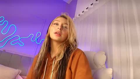 Snapshot of sofly_s chatting on 26, 3, 2026 Sofi online show from 26, 3, 2026