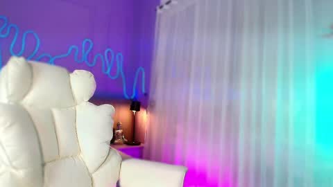 Snapshot of sofly_s chatting on 25, 4, 2026 Sofi online show from 25, 4, 2026
