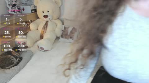 Mia online show from 3, 12, 2024