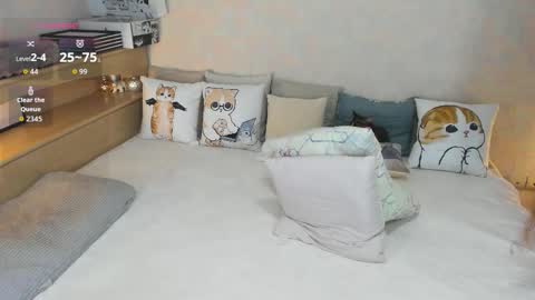 Mia online show from 7, 10, 2025