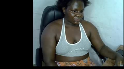 Snapshot of soft_queen0 chatting on 30, 4, 2026 Gifty online show from 30, 4, 2026