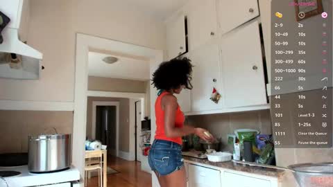 Snapshot of softbby123 chatting on 9, 9, 2025 Chloe Kiwi online show from 9, 9, 2025