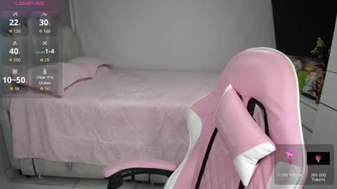 Snapshot of softkiss_x chatting on 26, 5, 2026 Fran online show from 26, 5, 2026