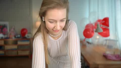 Bella online show from 17, 2, 2025