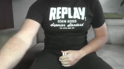 Snapshot of sole73 chatting on 10, 11, 2025 Sole Obedient online show from 10, 11, 2025