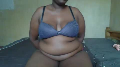 Snapshot of sollybunny chatting on 2, 3, 2026 Solly bunny online show from 2, 3, 2026