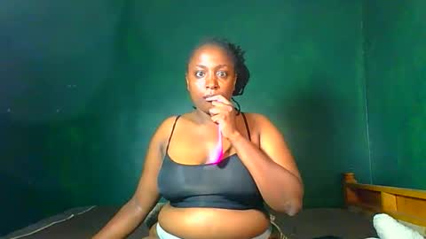 Snapshot of sollybunny chatting on 12, 4, 2026 Solly bunny online show from 12, 4, 2026