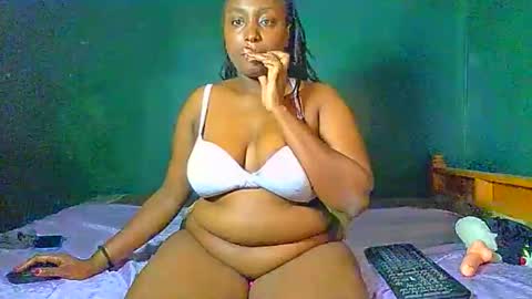 Snapshot of sollybunny chatting on 19, 4, 2026 Solly bunny online show from 19, 4, 2026