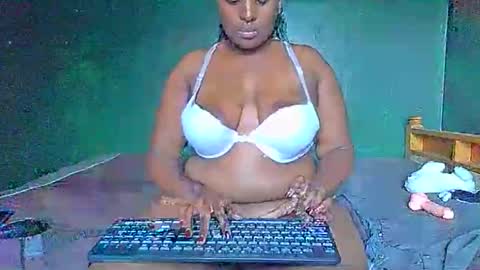 Snapshot of sollybunny chatting on 24, 4, 2026 Solly bunny online show from 24, 4, 2026