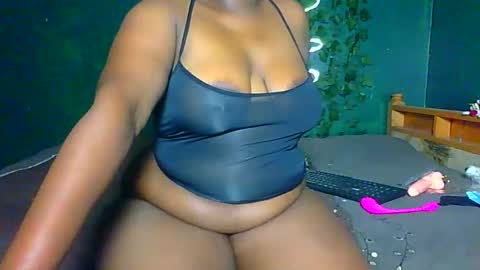 Snapshot of sollybunny chatting on 5, 6, 2026 Solly bunny online show from 5, 6, 2026