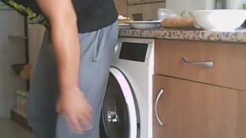 Snapshot of solo4u2 chatting on 12, 11, 2025 solo4u2 online show from 12, 11, 2025