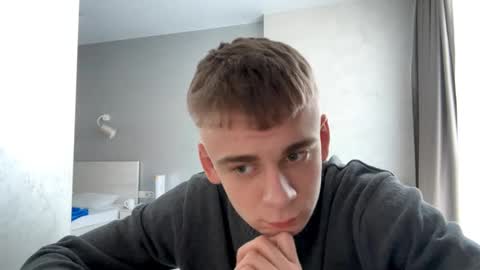 Snapshot of solofury chatting on 4, 3, 2026 Jett online show from 4, 3, 2026