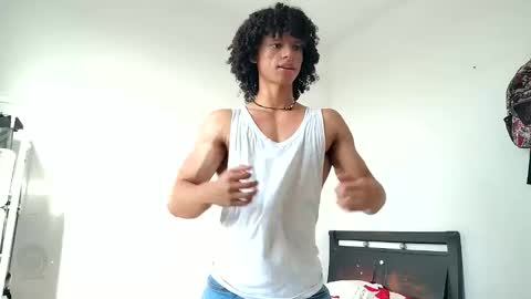 Snapshot of solorizo chatting on 6, 5, 2026 Hi Im Weller Check my Bio online show from 6, 5, 2026