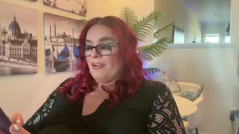 Snapshot of someonespeicial chatting on 19, 9, 2025 someonespeicial online show from 19, 9, 2025