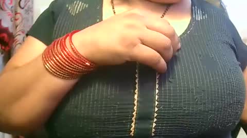 Snapshot of soni88888 chatting on 7, 12, 2024 soni88888 online show from 7, 12, 2024