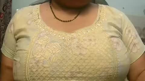 Snapshot of soni88888 chatting on 6, 2, 2025 soni88888 online show from 6, 2, 2025