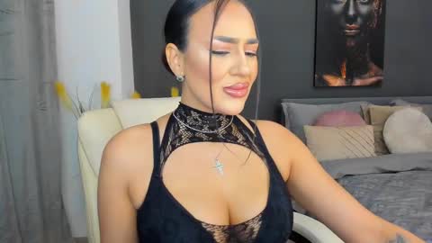 Sonia  Rey online show from 23, 2, 2025