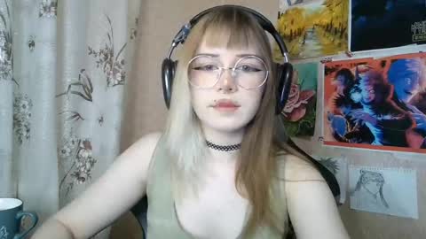 Snapshot of sonwosick chatting on 27, 5, 2026 Mila online show from 27, 5, 2026