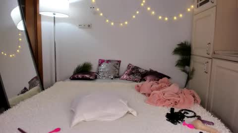 SONIA online show from 20, 9, 2025