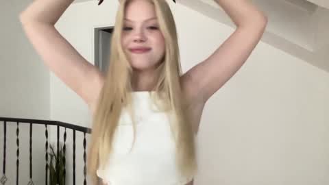 Sonya  Instagram   Twitter sonyaplushgirl  OnlyFans sonyaplush online show from 26, 12, 2024