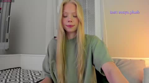 Snapshot of sonyaplush chatting on 15, 5, 2026 Sonya Instagram Twitter sonyaplushgirl OnlyFans sonyaplush online show from 15, 5, 2026