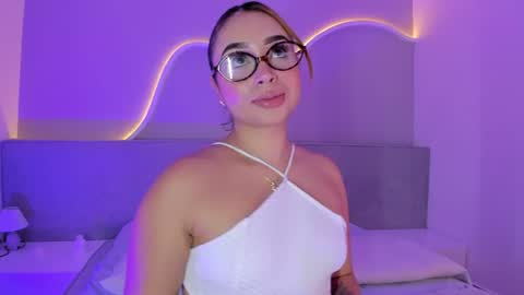 Snapshot of soph1a_ chatting on 29, 7, 2026 Sophia online show from 29, 7, 2026