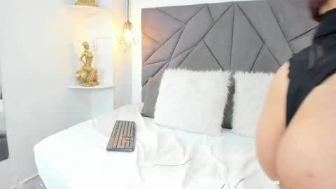 Sophia online show from 6, 5, 2026