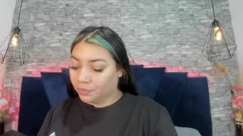 Sophia  online show from 11, 4, 2026