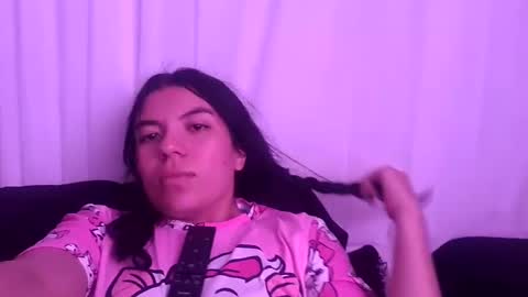 Snapshot of sophia_cossio2 chatting on 1, 1, 2025 Sara Sophia online show from 1, 1, 2025