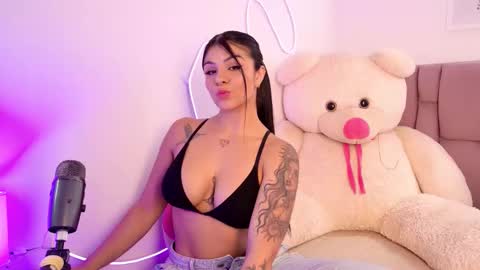 Snapshot of sophia_karsonn chatting on 6, 11, 2025 Sophia Carson online show from 6, 11, 2025