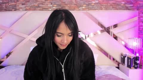 Sophia Paris online show from 17, 10, 2025