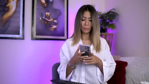 Sophie online show from 7, 4, 2026