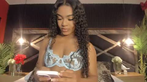 Snapshot of sophiasmiths_ chatting on 23, 6, 2026 SophiaSmiths online show from 23, 6, 2026