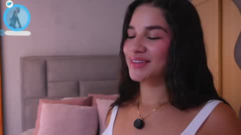 Snapshot of sophie_belton chatting on 2, 6, 2026 sofia online show from 2, 6, 2026