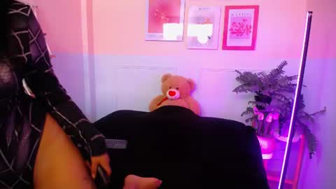 Snapshot of sophie_benet_ chatting on 12, 6, 2026 Sophie online show from 12, 6, 2026