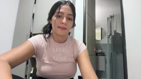 Snapshot of sophie_foxxx chatting on 23, 5, 2026 Sophie online show from 23, 5, 2026