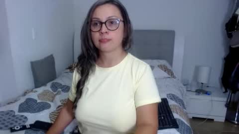 Snapshot of sophie_lopez1 chatting on 18, 2, 2026 Sofa online show from 18, 2, 2026
